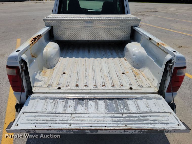 image for item DX7200 2005 Ford Ranger SuperCab pickup truck