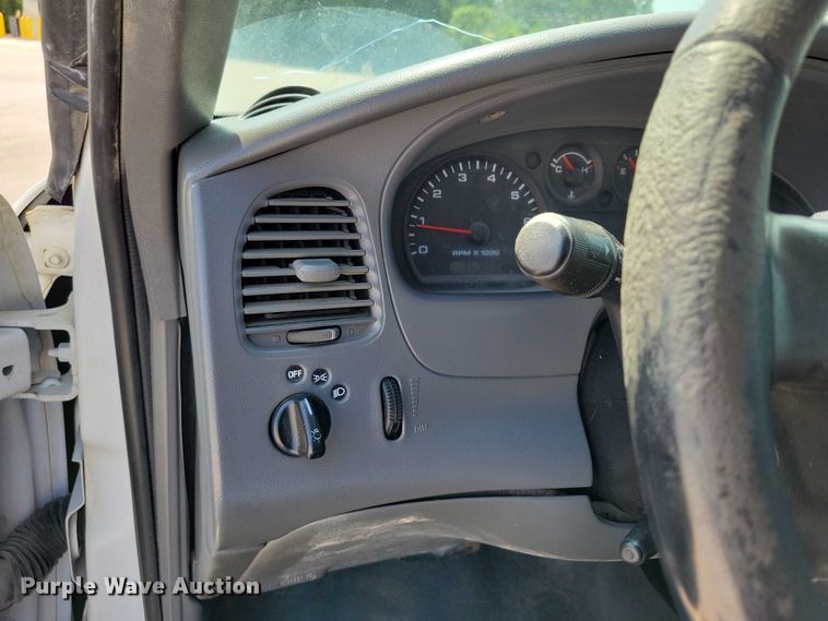 image for item DX7200 2005 Ford Ranger SuperCab pickup truck