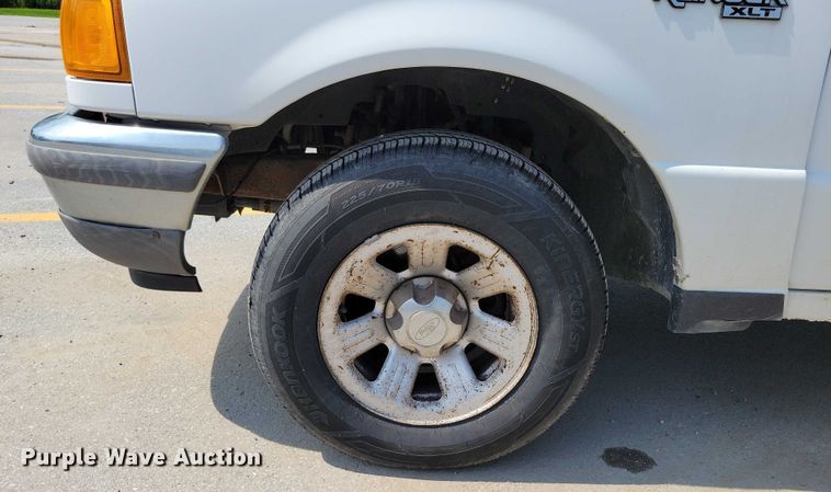 image for item DX7200 2005 Ford Ranger SuperCab pickup truck