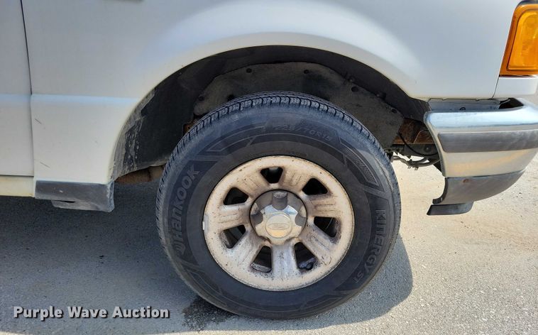 image for item DX7200 2005 Ford Ranger SuperCab pickup truck