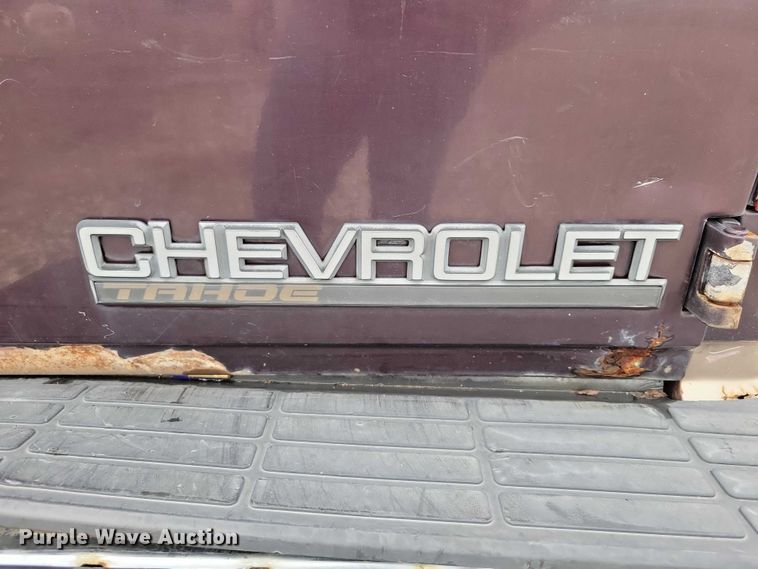 image for item DX7204 1996 Chevrolet 1500 Tahoe SUV