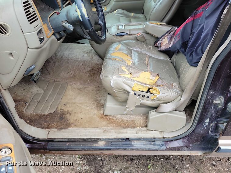 image for item DX7204 1996 Chevrolet 1500 Tahoe SUV