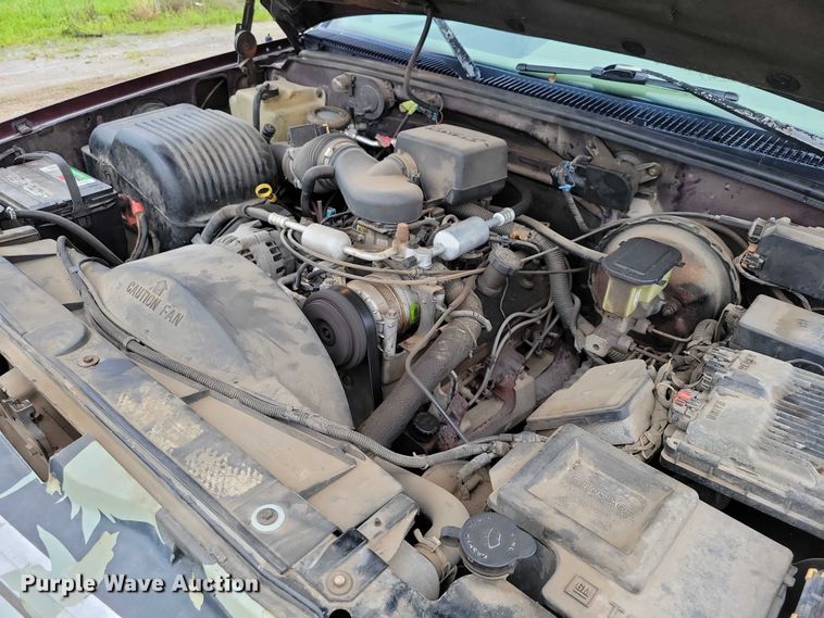 image for item DX7204 1996 Chevrolet 1500 Tahoe SUV