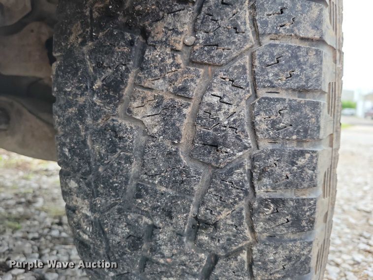 image for item DX7204 1996 Chevrolet 1500 Tahoe SUV