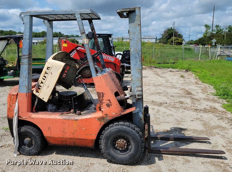 image for item DX7218 Toyota forklift