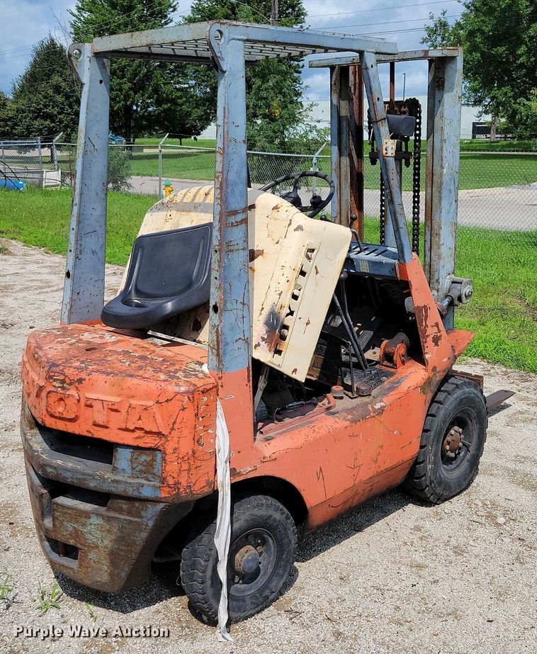 image for item DX7218 Toyota forklift