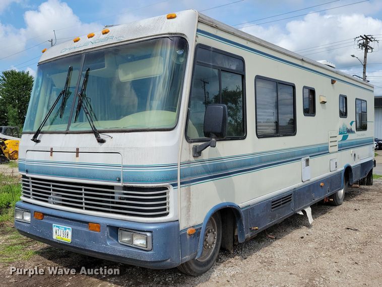 image for item DX7221 1993 Damon Challenger  310 MTL RV