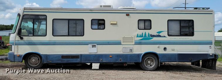 image for item DX7221 1993 Damon Challenger  310 MTL RV