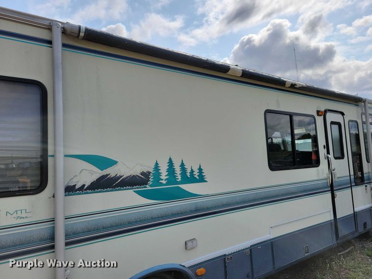 image for item DX7221 1993 Damon Challenger  310 MTL RV