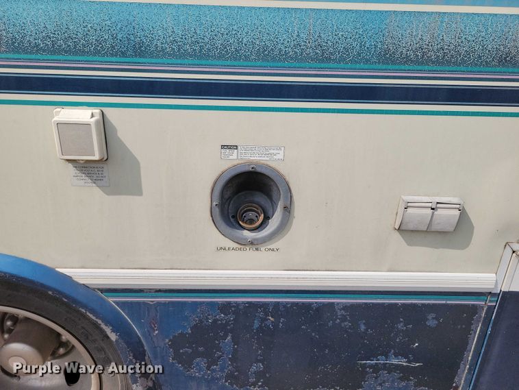 image for item DX7221 1993 Damon Challenger  310 MTL RV