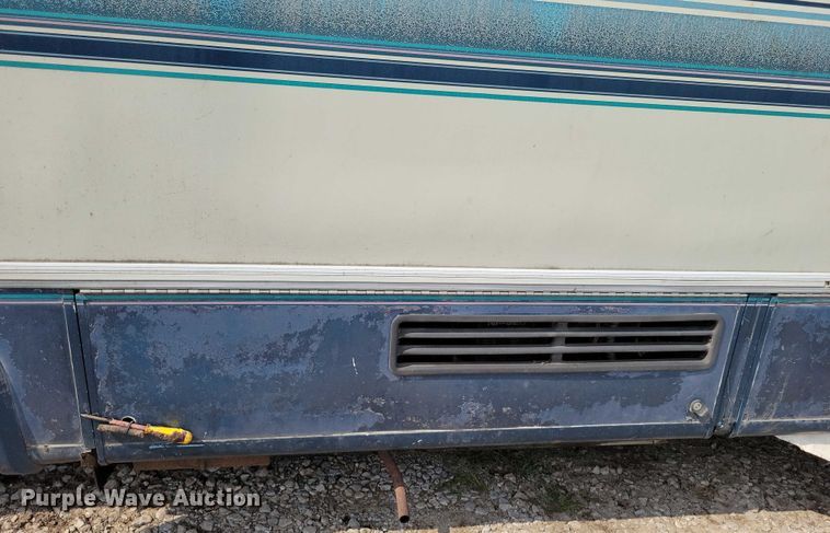 image for item DX7221 1993 Damon Challenger  310 MTL RV