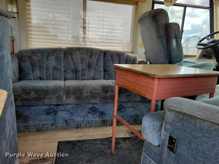 image for item DX7221 1993 Damon Challenger  310 MTL RV