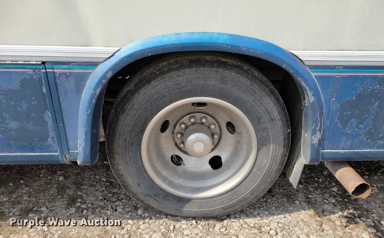 image for item DX7221 1993 Damon Challenger  310 MTL RV