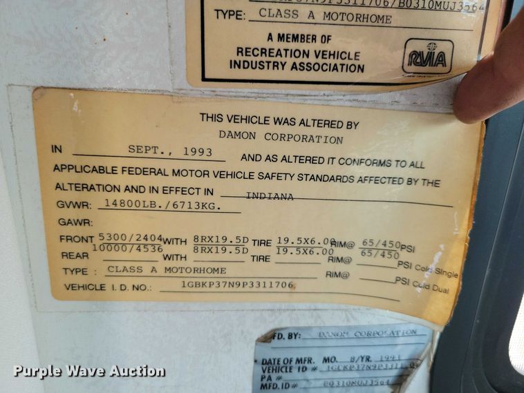 image for item DX7221 1993 Damon Challenger  310 MTL RV