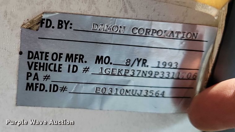 image for item DX7221 1993 Damon Challenger  310 MTL RV