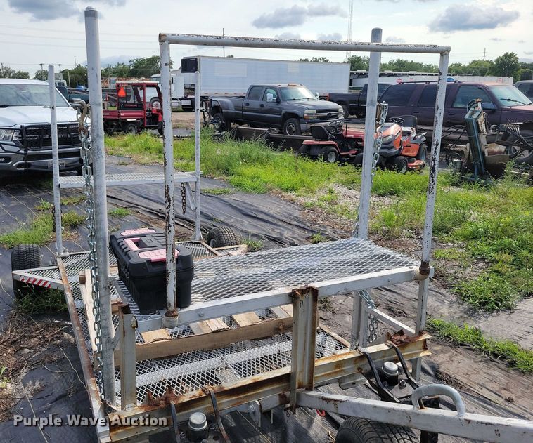 image for item DX7223 Shop built cart