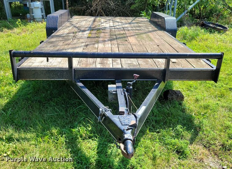 image for item DX7238 2004 Top 3 Trailers utility trailer