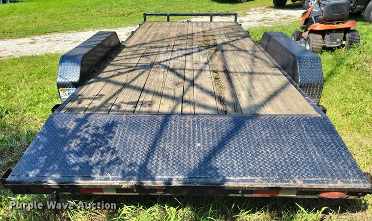 image for item DX7238 2004 Top 3 Trailers utility trailer