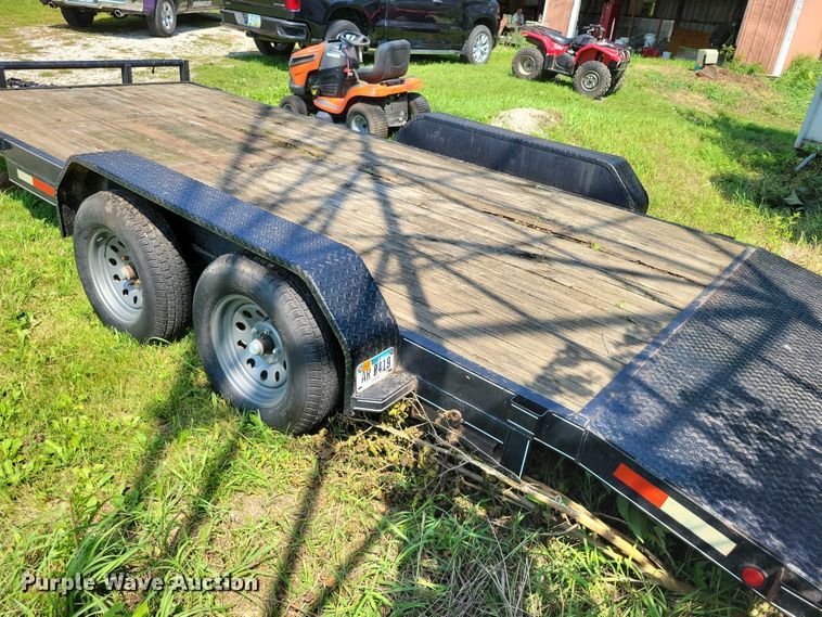 image for item DX7238 2004 Top 3 Trailers utility trailer