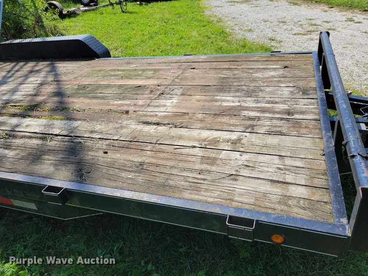 image for item DX7238 2004 Top 3 Trailers utility trailer