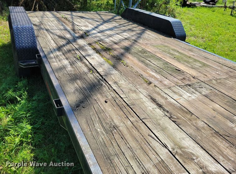 image for item DX7238 2004 Top 3 Trailers utility trailer