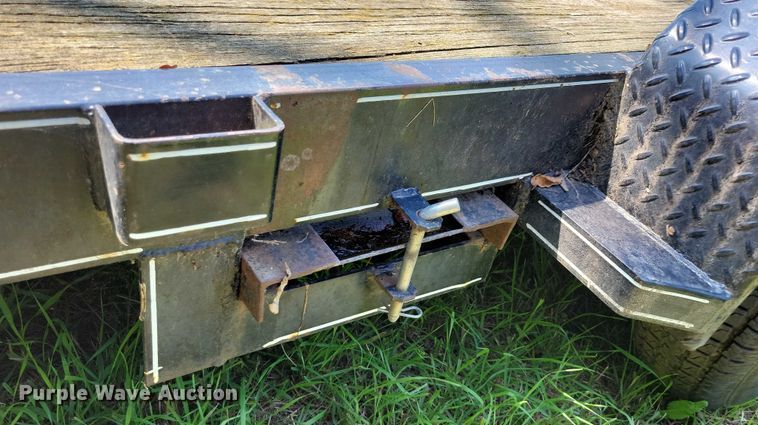 image for item DX7238 2004 Top 3 Trailers utility trailer