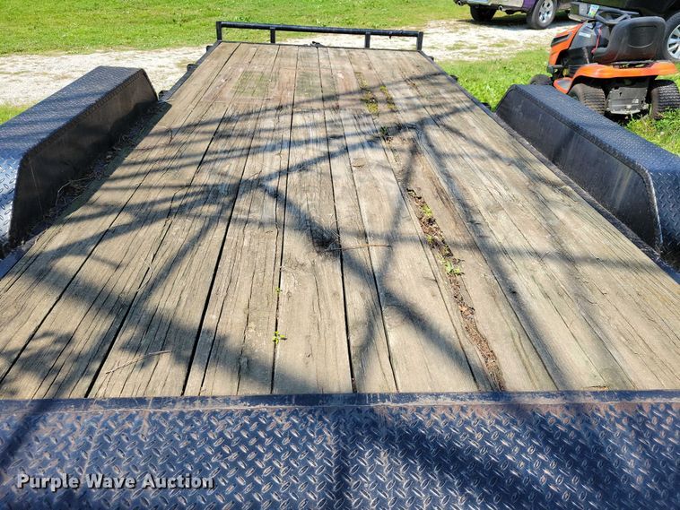 image for item DX7238 2004 Top 3 Trailers utility trailer