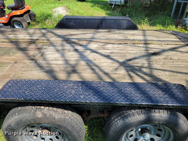 image for item DX7238 2004 Top 3 Trailers utility trailer