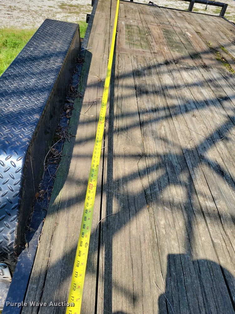 image for item DX7238 2004 Top 3 Trailers utility trailer