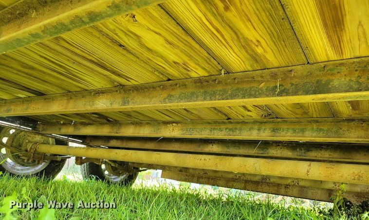 image for item DX7238 2004 Top 3 Trailers utility trailer