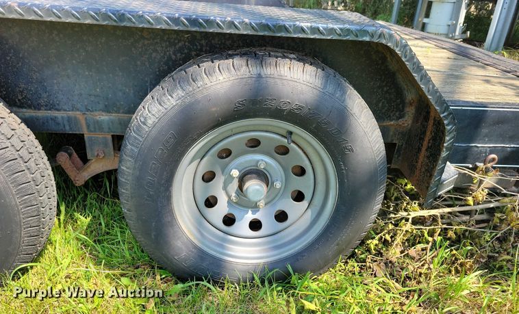 image for item DX7238 2004 Top 3 Trailers utility trailer