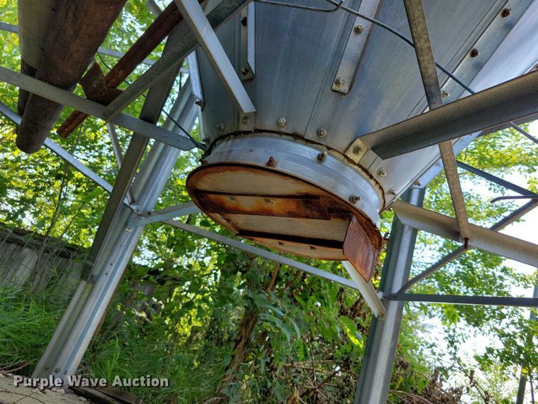 image for item DX7240 Grain silo