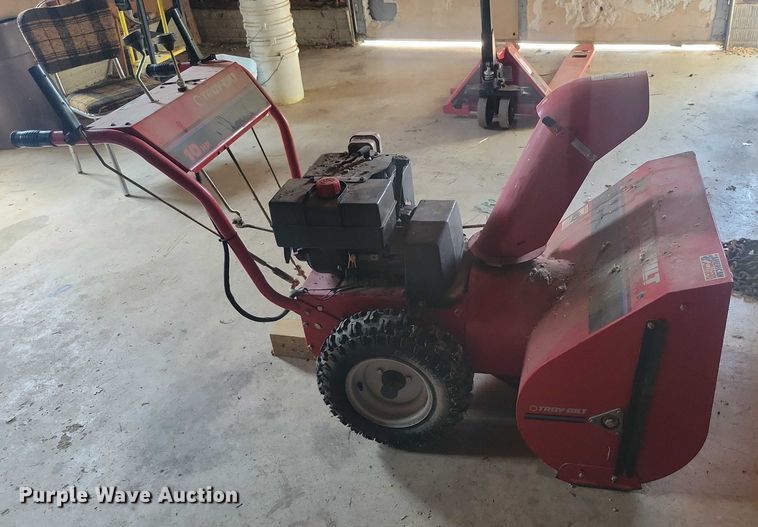 image for item DX7245 Troy -Bilt snow blower