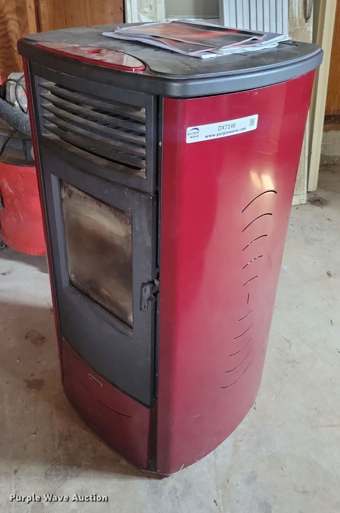 image for item DX7246 Piazzetta wood pellet furnace/stove