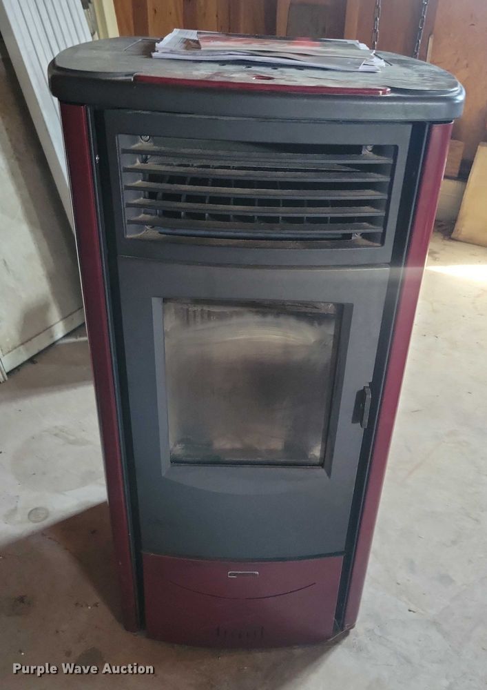 image for item DX7246 Piazzetta wood pellet furnace/stove