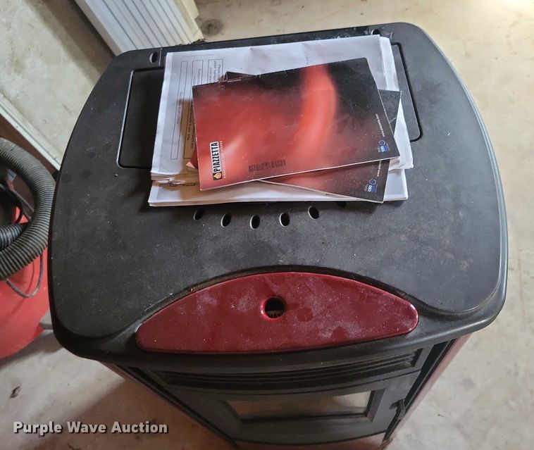 image for item DX7246 Piazzetta wood pellet furnace/stove