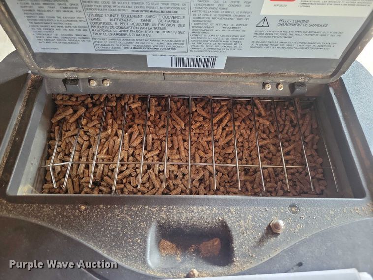 image for item DX7246 Piazzetta wood pellet furnace/stove