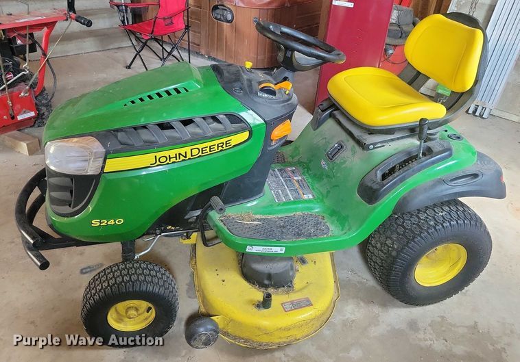 image for item DX7248 2015 John Deere S240 lawn mower