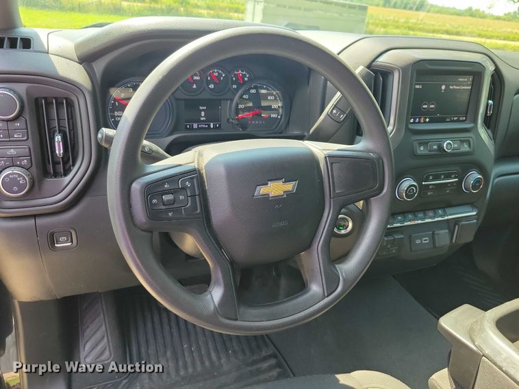 image for item DX7249 2023 Chevrolet 1500 Silverado Custom Crew Cab pickup truck