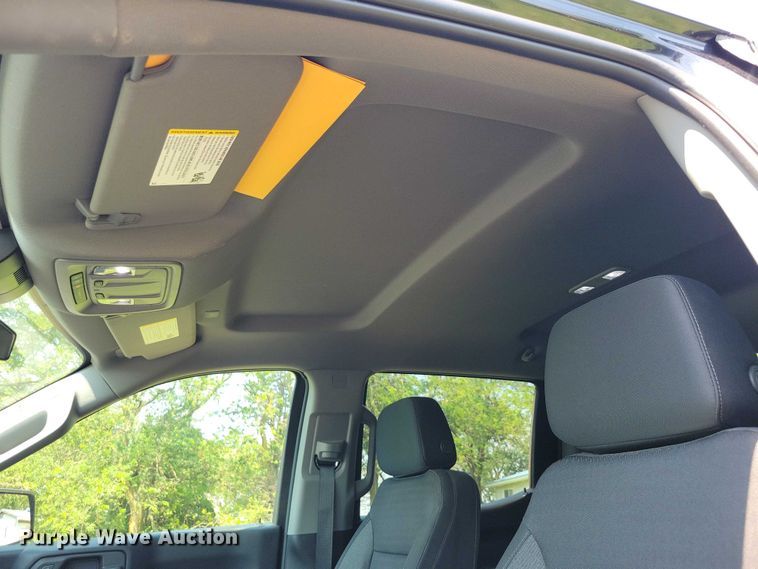 image for item DX7249 2023 Chevrolet 1500 Silverado Custom Crew Cab pickup truck