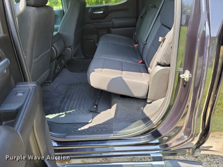 image for item DX7249 2023 Chevrolet 1500 Silverado Custom Crew Cab pickup truck