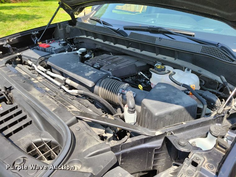 image for item DX7249 2023 Chevrolet 1500 Silverado Custom Crew Cab pickup truck