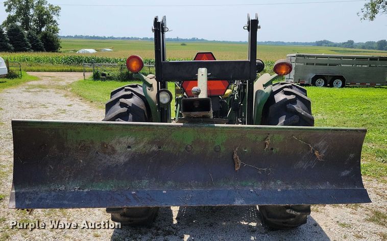 image for item DX7250 1980 John Deere 2040 tractor