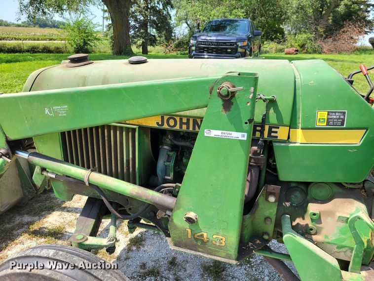 image for item DX7250 1980 John Deere 2040 tractor