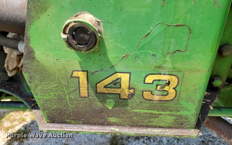 image for item DX7250 1980 John Deere 2040 tractor