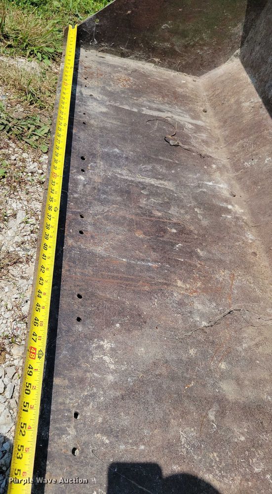 image for item DX7250 1980 John Deere 2040 tractor