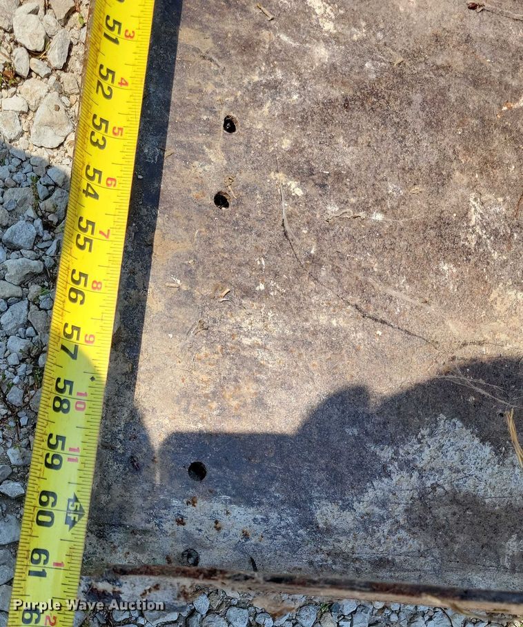 image for item DX7250 1980 John Deere 2040 tractor