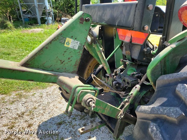 image for item DX7250 1980 John Deere 2040 tractor