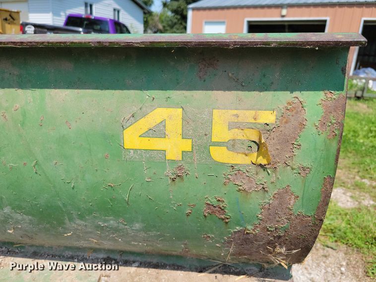 image for item DX7250 1980 John Deere 2040 tractor