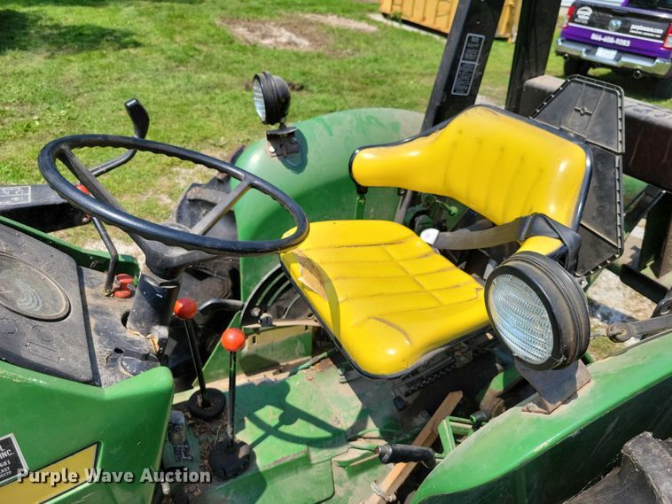 image for item DX7250 1980 John Deere 2040 tractor